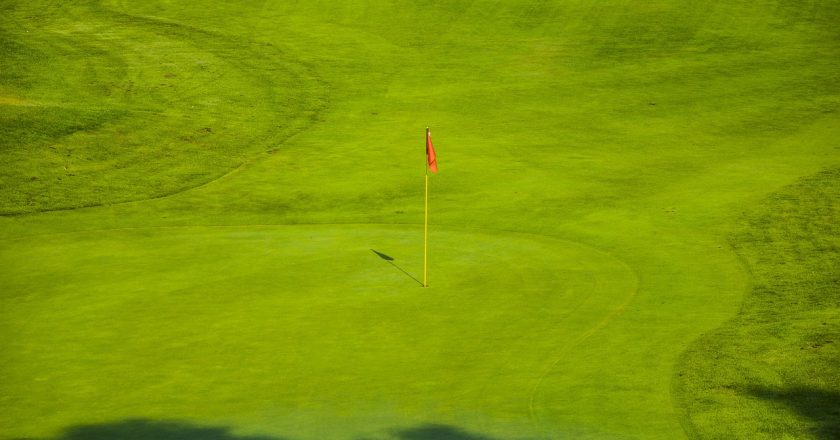 Health Benefits of Golf Courses for Everyone